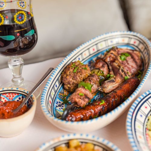 plat de merguez oriental et brochette de viande